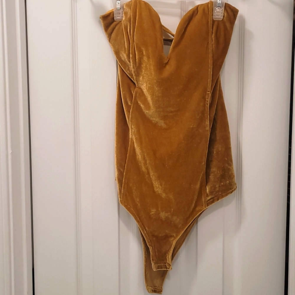 Mustard velvet bodysuit